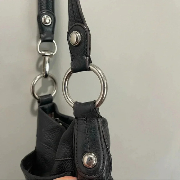 B MAKOWSKY Black Leather Crossbody with Silver Hardware - Preowned - Picture 7 of 12